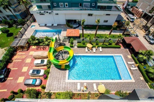 Cozy Sea View Next To The Beach, In The Mid Of The Market, Saturday Bazar, Restaurants & Bars Etc, Alanya Mahmutlar! Daire Dış mekan fotoğraf